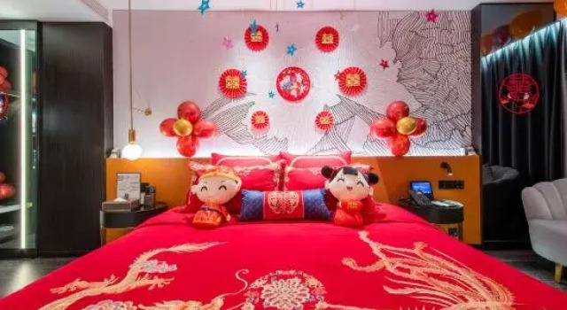 Люкс Handing Jusheng Hotel (Kunming Wuyue Plaza Sunac Chunfeng Shili Branch)