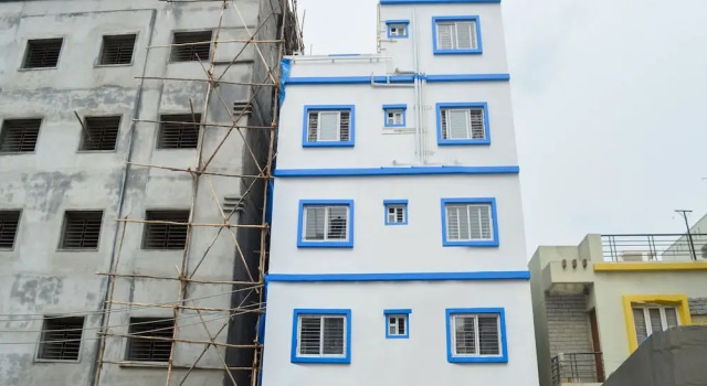 Oyo 35906 Indu Comforts, Rezervovat Hotel Yelahanka 