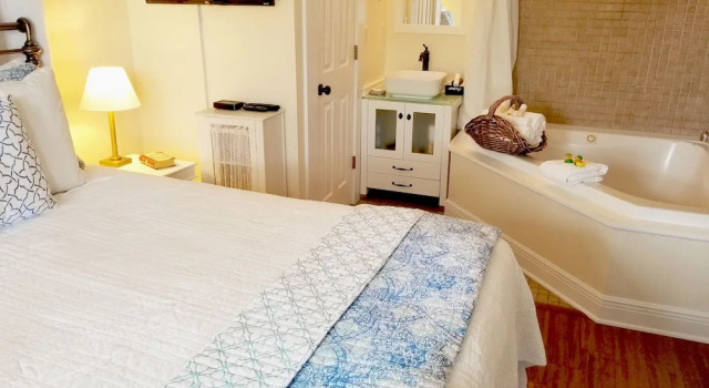 Двухместный номер Superior с балконом 44 Spanish Street Inn - Adults Only