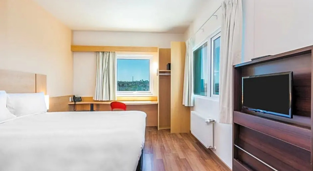 Номер Standard с видом на море ibis Puerto Montt
