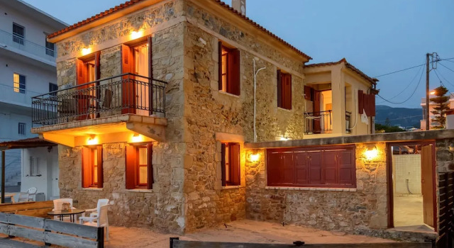 Waveside Sanctuary - Luxurious Seastone Villa, Забронировать Вилла Коттеджи Messinia, Коттедж