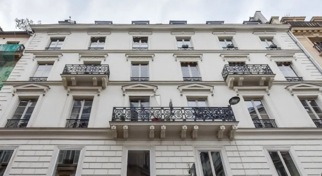 35 - Luxury Flat Grands Boulevards, Забронировать Отель Париж Иль-де-Франс, рядом с Гран Бульвар