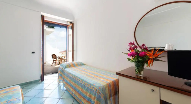 Трёхместный номер Standard La Capannina - Hotel & Apartments
