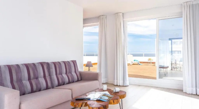 Полулюкс Hotel Atolon & Kaafu Beach Club