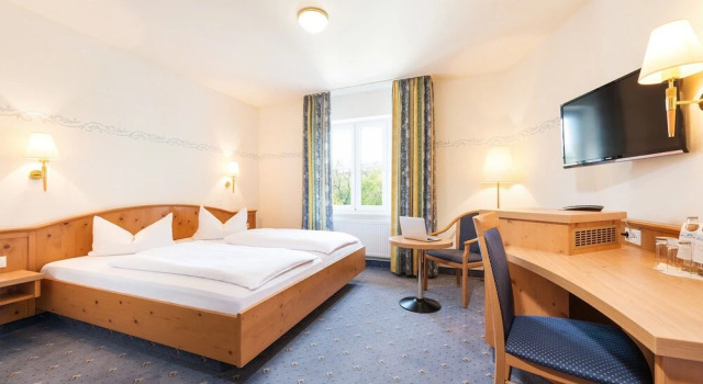 Hotel Landgasthof Hofmeier, Varaa Hotelli Hotellit Baijeri pysäköinnillä, Pysäköinti