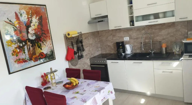 Apartments Bura & Jugo, Cres, without stress, Забронировать Апартаменты/квартира Отели Острова Цреса с парковкой, Парковка
