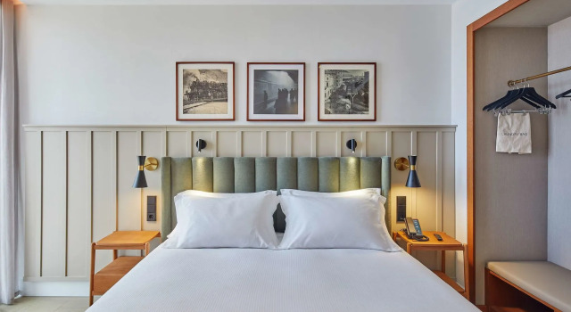 Via Sants Hotel Barcelona, Tapestry Collection By Hilton, Забронировать Отель Отели Барселоны с парковкой, рядом с Оспиталь Клиник, Парковка