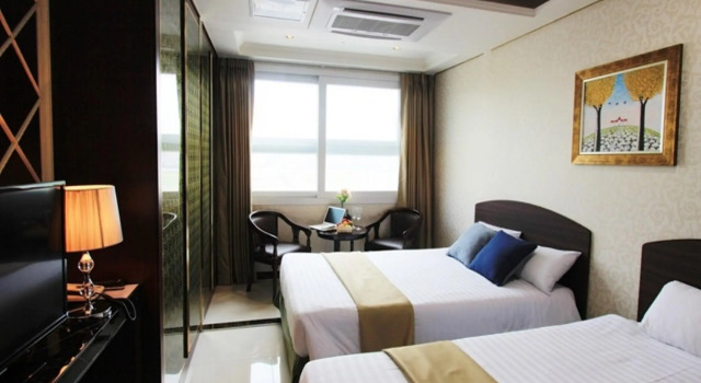 Двухместный номер Deluxe InterСity Seoul Hotel