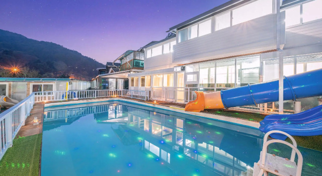 Gapyeong shinbi kids poolvilla, Prenota Hotel Hotel a Gyeonggi-do con piscina, Piscina