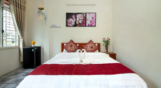 Red Lotus Homestay, Забронировать Отель Отели Хойан с завтраком, рядом с Kim Bong Carpentry Village, Завтраки