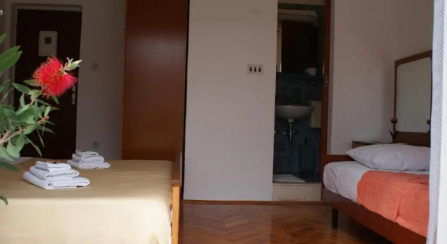 Korčula Guest House, Забронировать Гостевой дом Гостевые дома Корчулы, рядом с Пляж Лука Корчуланска, Гостевой дом