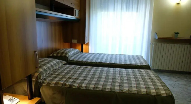 Hotel Pescofalcone, Varaa Hotelli Hotellit Abruzzo aamiaisella, Aamiainen