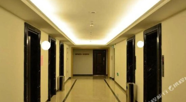 Wanda Paxidun Hotel