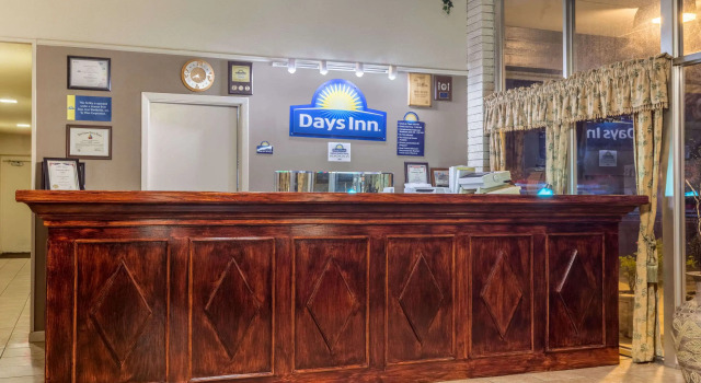 Days Inn Leesville, Boek Hotel Hotels in Missouri met zwembad, Zwembad