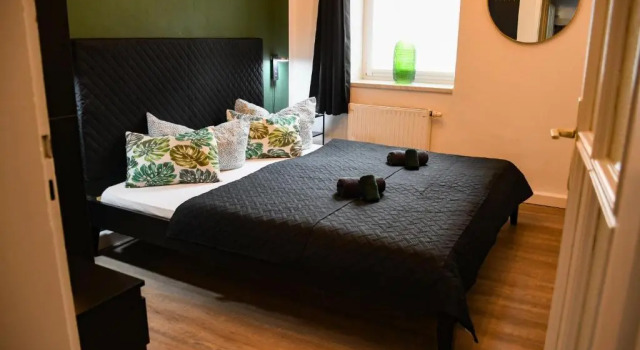Апартаменты Moderne Ferienwohnung in direkter Nähe zur Uni, Netflix Gratis, WLAN, Waschmaschine, Geschirrspüler, Zentrum,