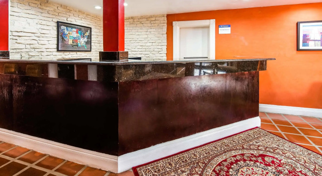 Motel 6 Dallas, TX – Downtown