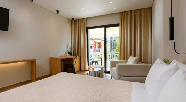 Семейный полулюкс Mary Hotel