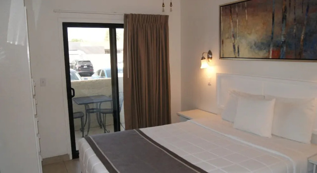 Апартаменты c 1 комнатой с балконом 111 Fully Furnished 1BR Suite-Prime Location! by RedAwning