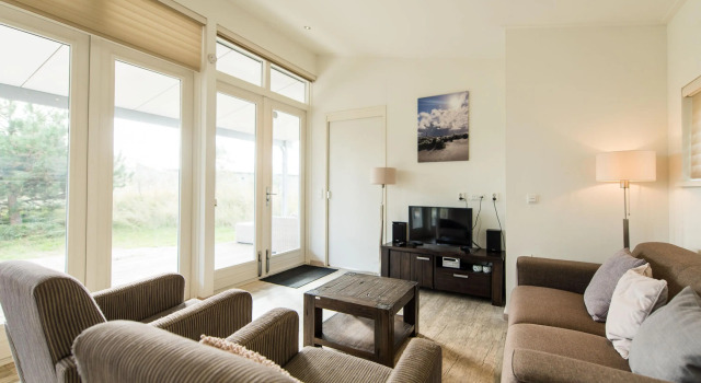 Nice, 2 Bathroom Lodge With Dishwasher, Near the Sea