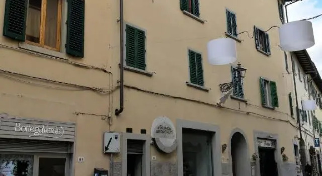 Pontassieve Guest House centro storico camera con bagno 20 minuti da Firenze, Varaa Matkakoti Pontassieve Toscana
