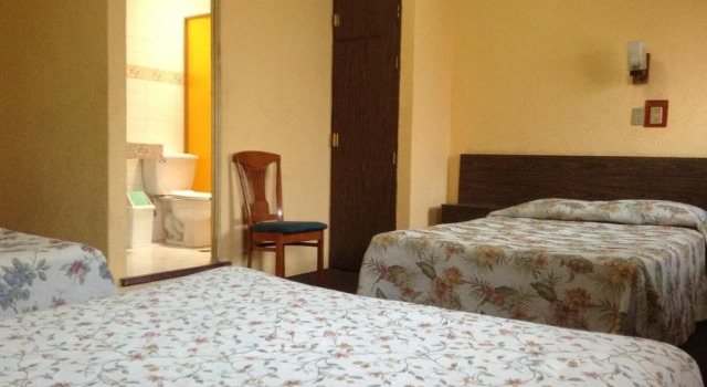 Hotel Mintzicuri, Rezerwuj Hotel Morelia Michoacan