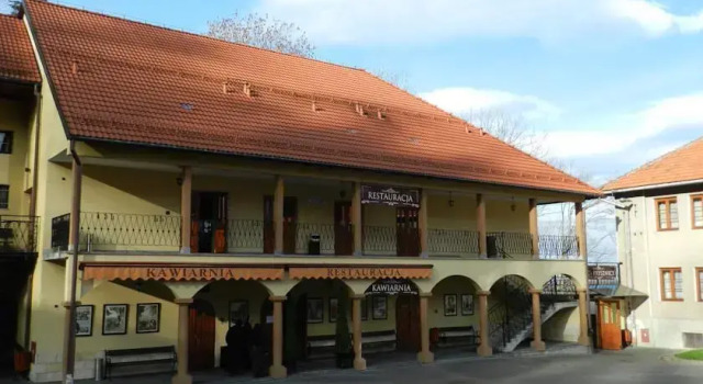 Dom Pielgrzyma, Boek Hotel Hotels in Klein-Polen met parkeren, Parkeren