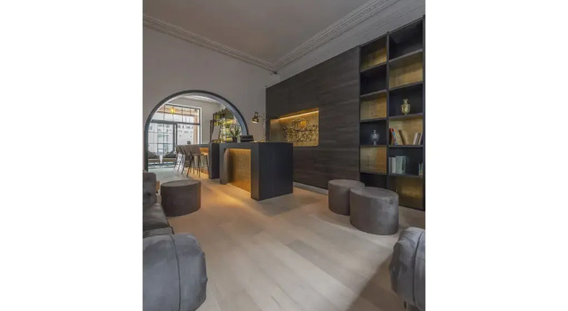 Hotel Monarc, Забронировать Отель Остенде - центр города Остенде, рядом с Wellington Track