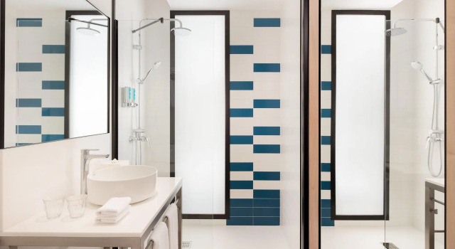 Двухместный номер Standard Aloft by Marriott Madrid Gran Via