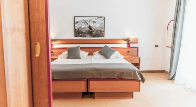 Полулюкс Superior Hotel Horizont