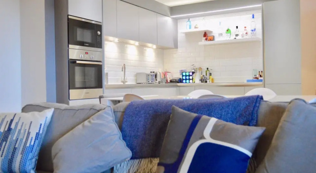 Modern 1 Bedroom Apartment off Leith Walk, Забронировать Апартаменты/квартира Апартаменты Эдинбурга, рядом с City Observatory, Апартаменты/квартира
