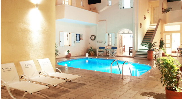 Номер Standard Reverie Santorini Hotel