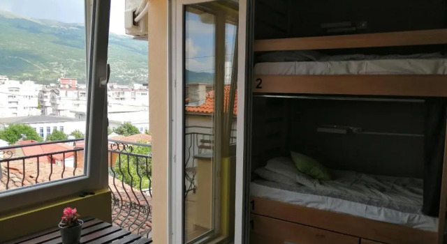 Кровать в общем номере (женский номер) Old Town Hostel Ohrid