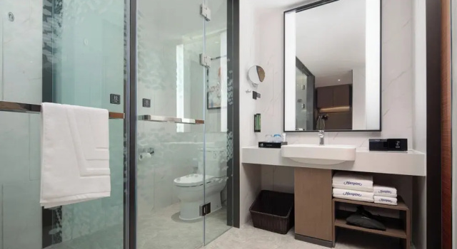 Номер Luxury HamptonHiltonChengduRailwayNorthStation
