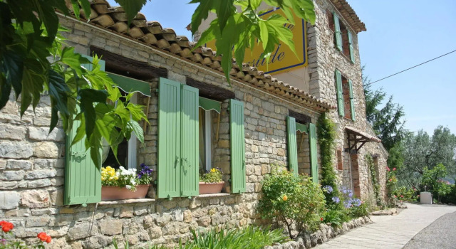 La Vieille Bastide, Забронировать Гостевой дом Отели Вара с бассейном, Бассейн