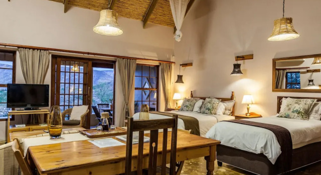 Коттедж Karoo View Cottages