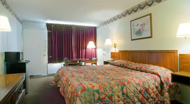 Номер Standard Americas Best Value Inn Loudon Lenoir City