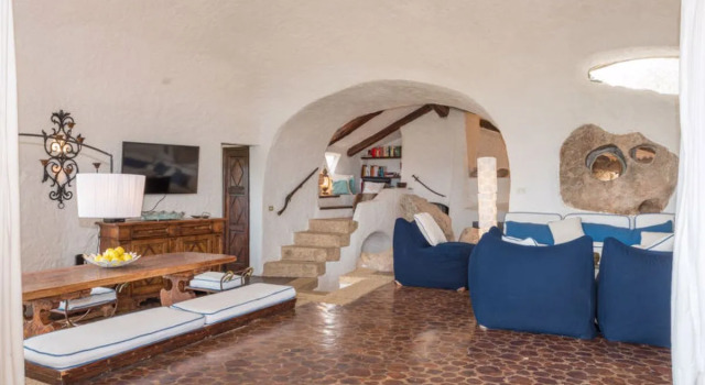 Roccia di Volpe Capriccioli, Prenota Hotel Cala di Volpe Sardegna, vicino a Spiaggia di Cala di Volpe