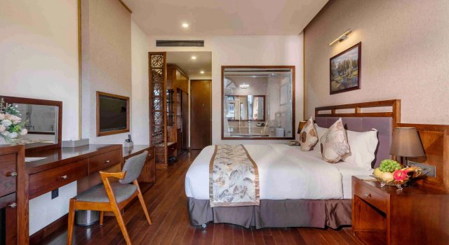 Номер Deluxe с балконом и с видом на город Canvas Sapa Legend Hotel