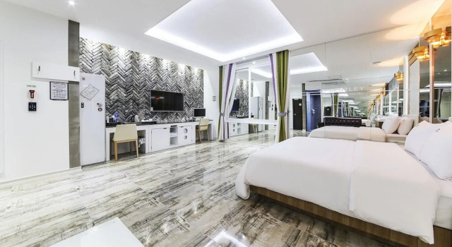 Номер Standard Bentley Business Hotel