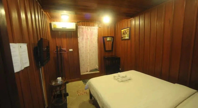 Chitlatda2 Guesthouse, Забронировать Отель Луангпхабанг Лаос, рядом с Haw Pha Bang