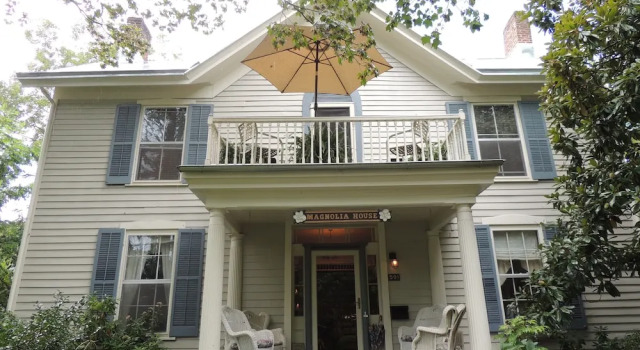 1868 Magnolia House Inn, Réserver Chambre d'hôtes Lexington Virginie