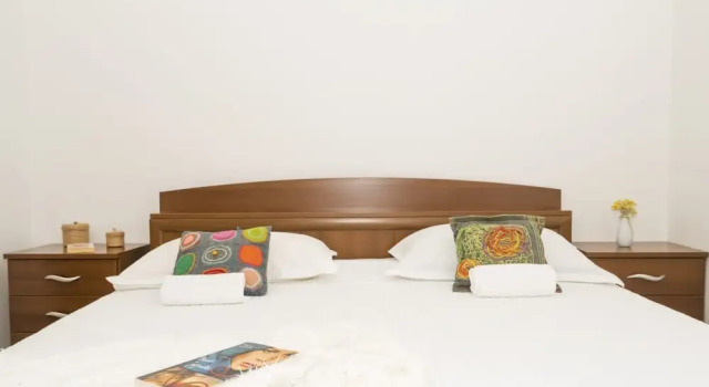 Spacious Apt. With Magnificent sea View & Balcony
