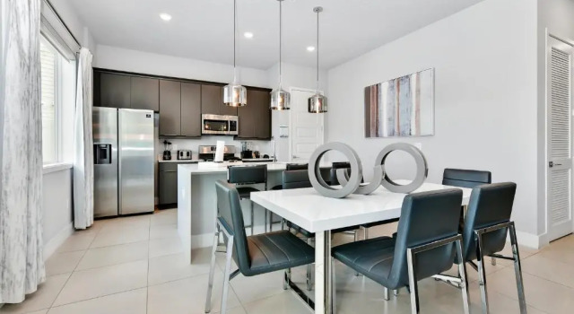 Апартаменты Cozy Condo near Disney w Hotel Amenities - 7770 - 23-109