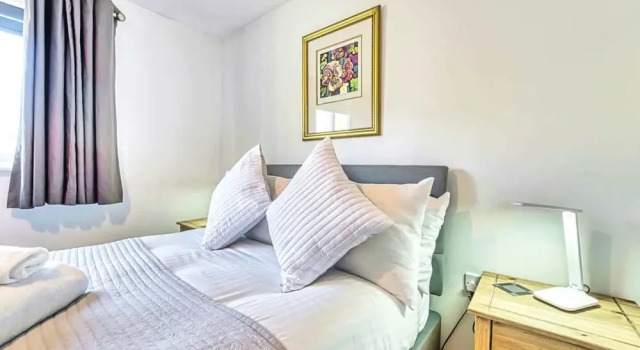 Коттедж Host Stay Lion Court
