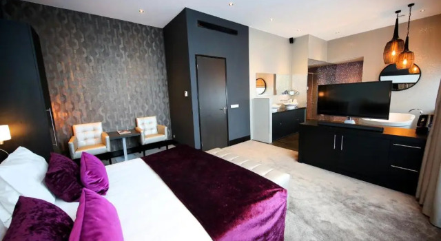 Люкс с балконом Van Der Valk Hotel Almere