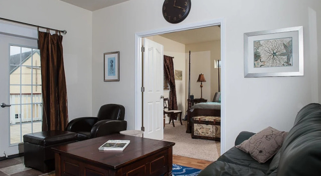 The Blue Crab 4 Br home by RedAwning, Prenota Hotel Lincoln City 