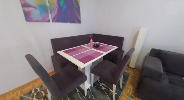 Ivn Apartment, Buchen Sie Ferienwohnung Novi Beograd 