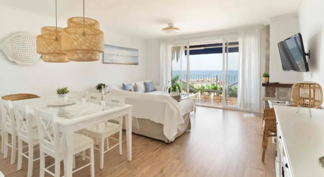 Apartamento Primera Linea de Mar con Espectaculares Vistas, Rezervați Apartament Sant Pol De Mar 