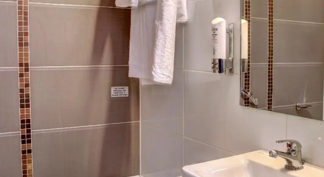 Двухместный номер Standard Clayton Hotel Cardiff