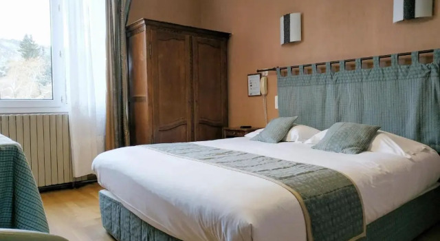 Двухместный номер Standard Hôtel Restaurant Le Grillon